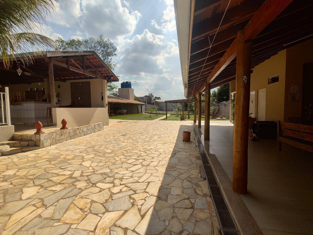 Sítio à venda com 3 quartos, 2500m² - Foto 7