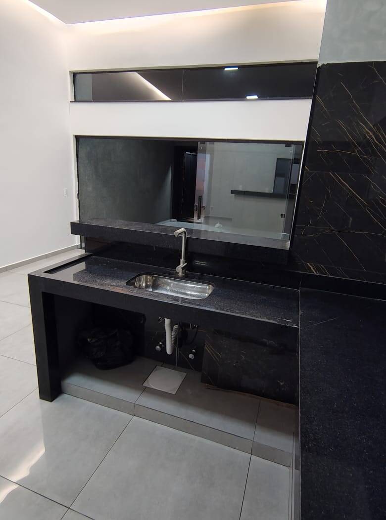 Casa à venda com 3 quartos, 88m² - Foto 4