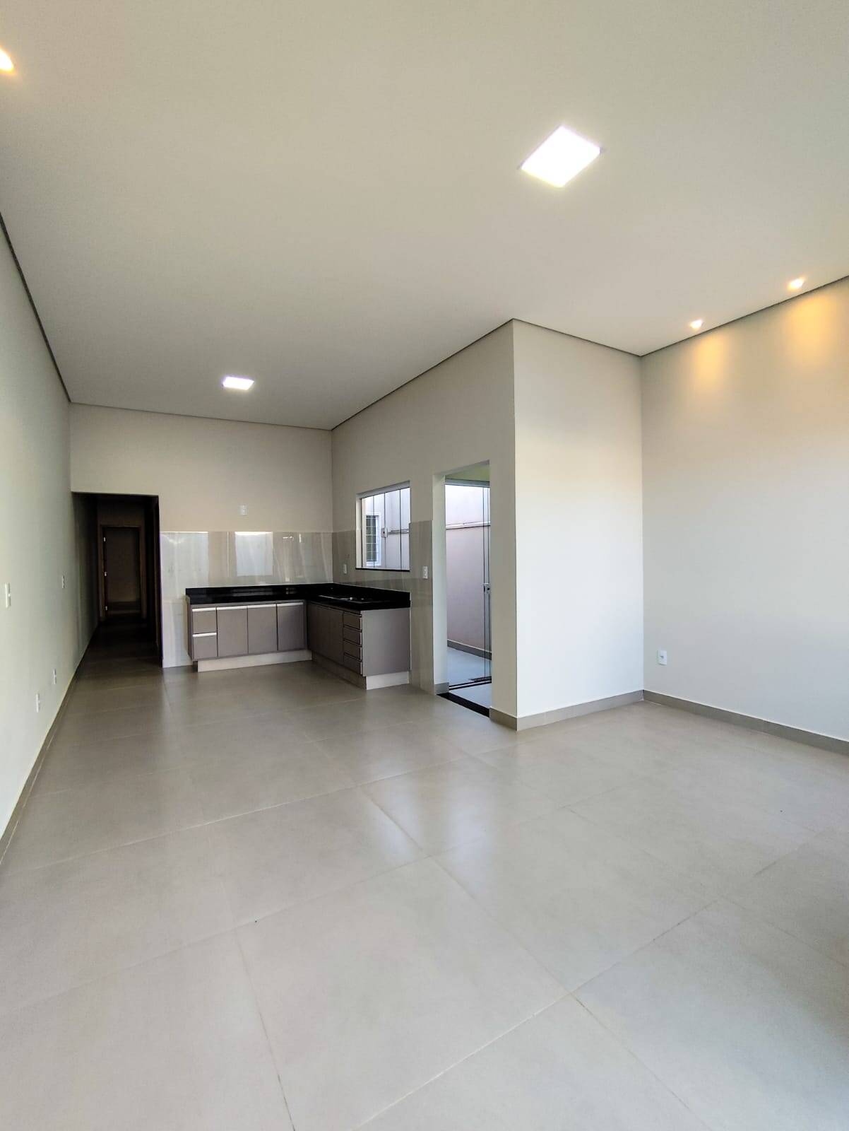 Casa, 3 quartos, 81 m² - Foto 1