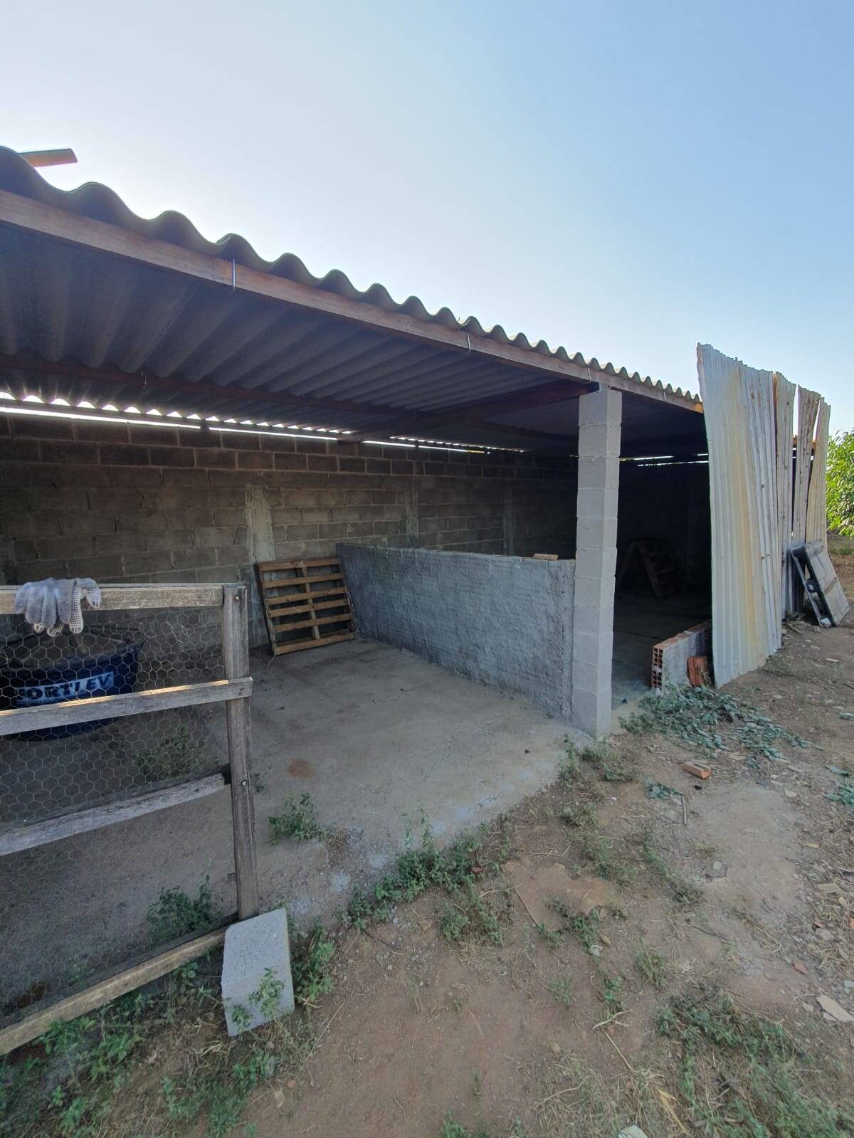 Chácara à venda com 2 quartos, 2780m² - Foto 18