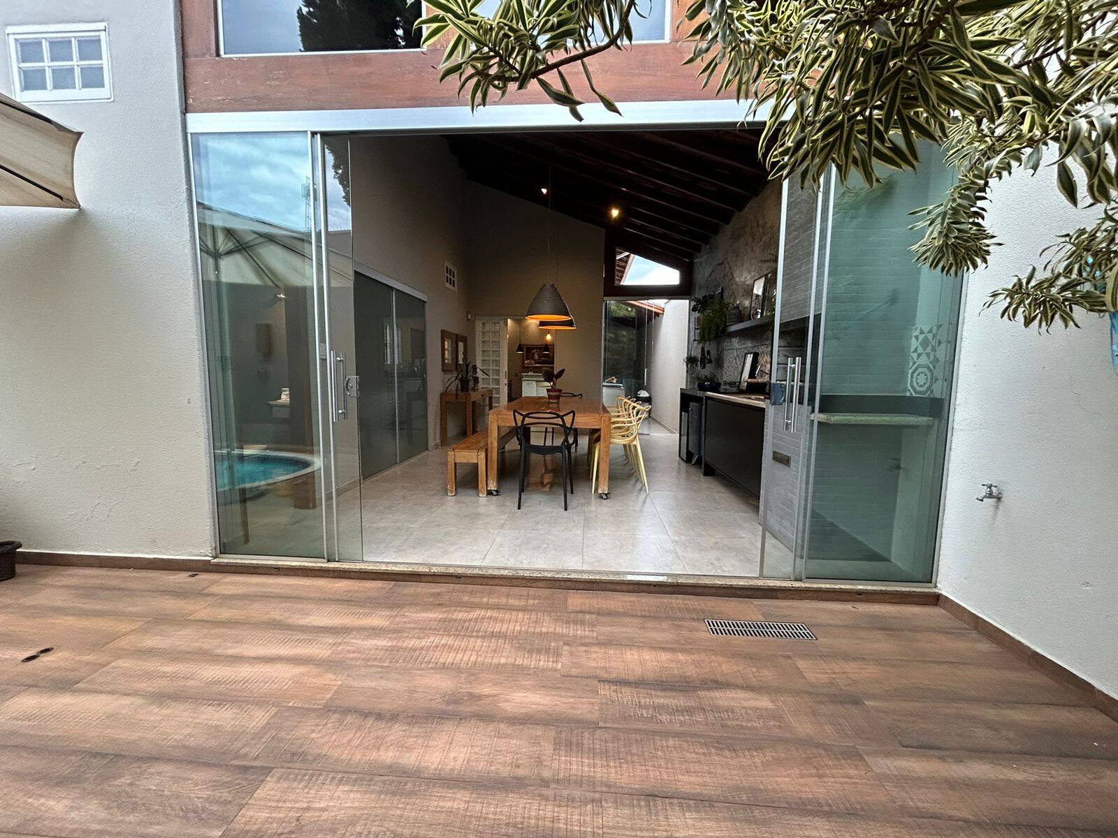 Casa, 3 quartos, 165 m² - Foto 2