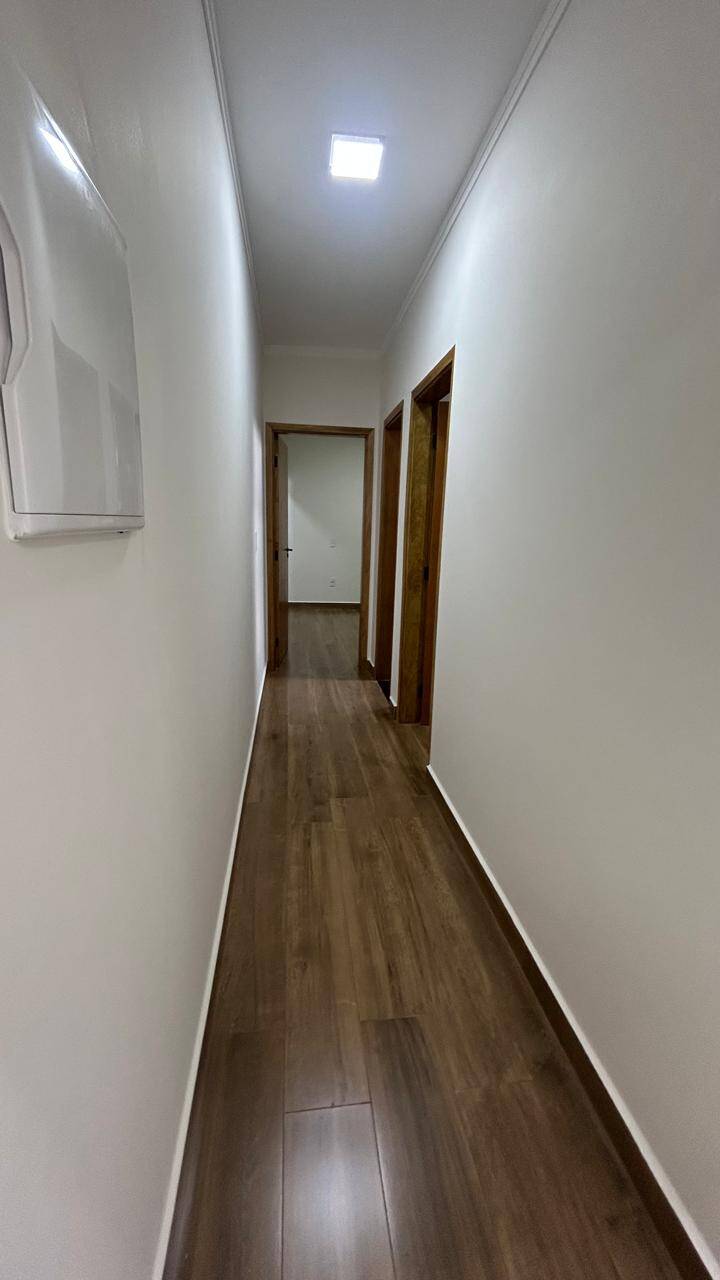 Apartamento à venda com 2 quartos, 65m² - Foto 2