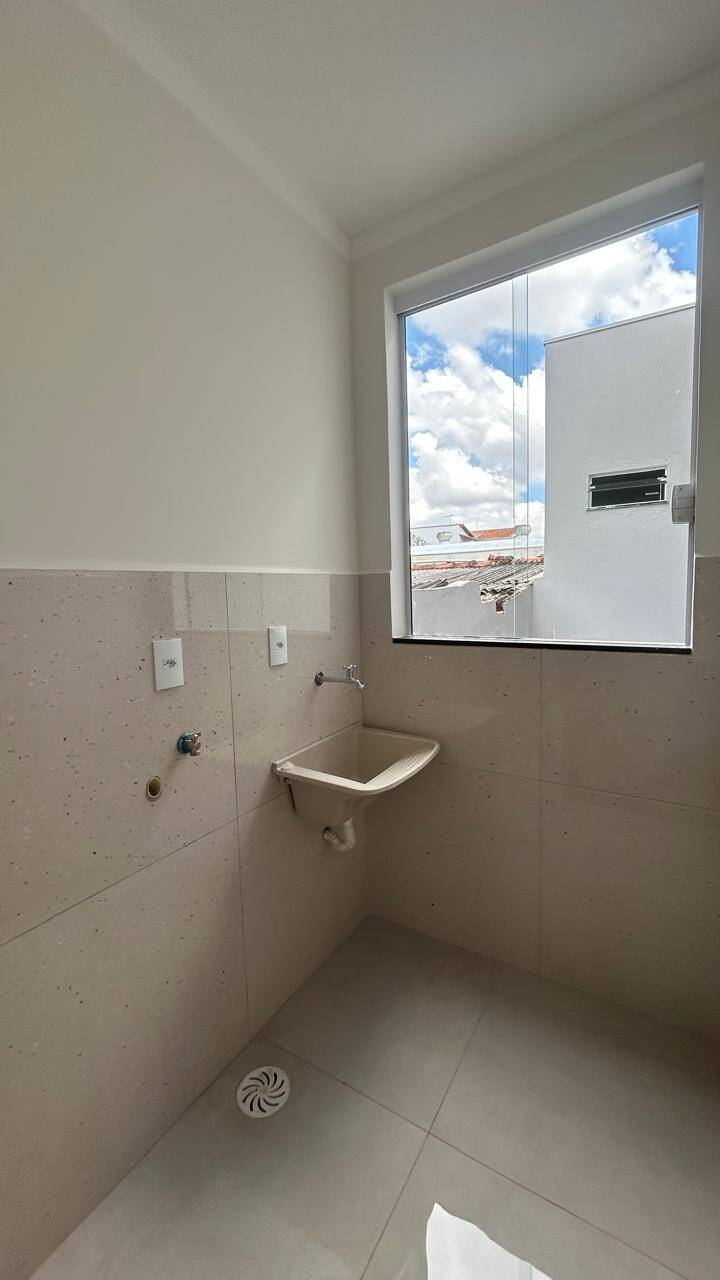 Apartamento à venda com 2 quartos, 65m² - Foto 12
