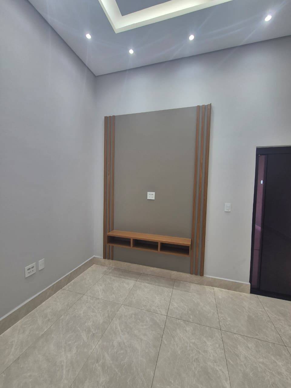 Casa à venda com 2 quartos, 100m² - Foto 7