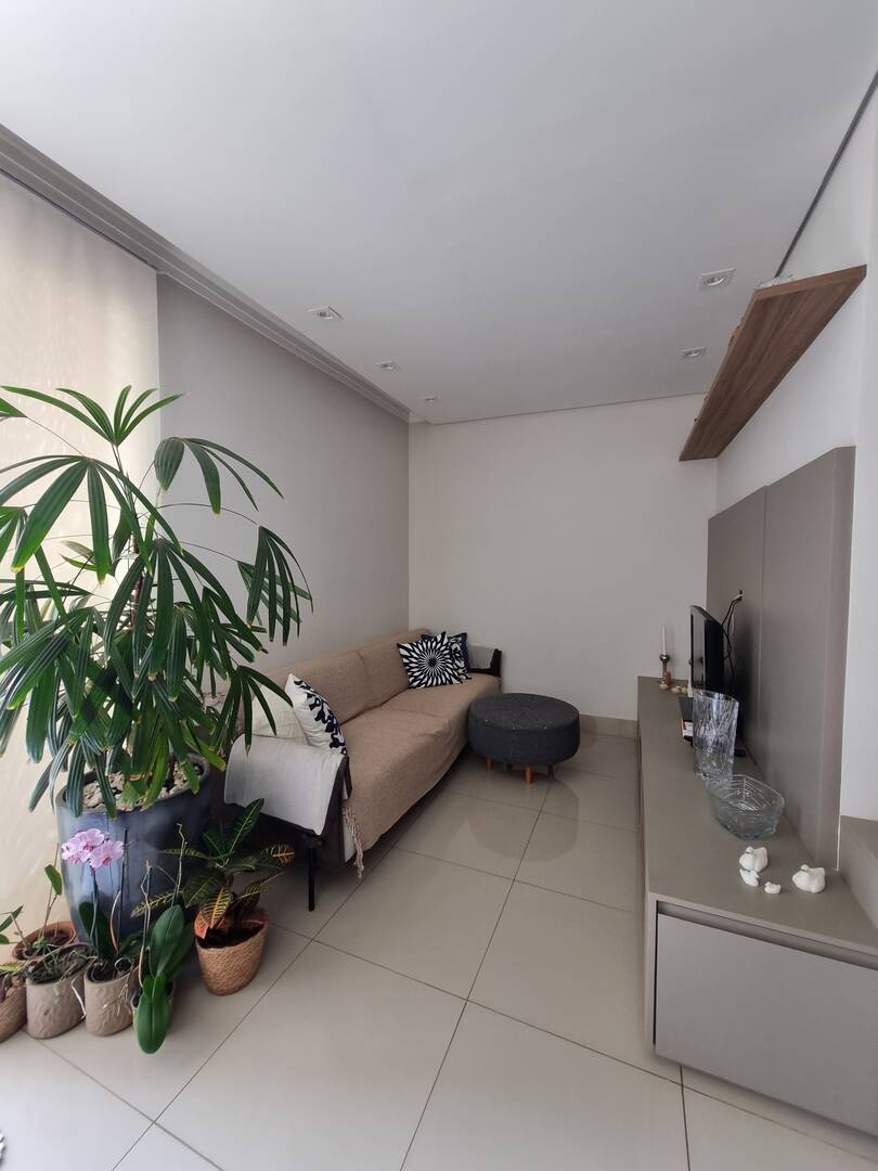 Apartamento à venda com 3 quartos, 93m² - Foto 2