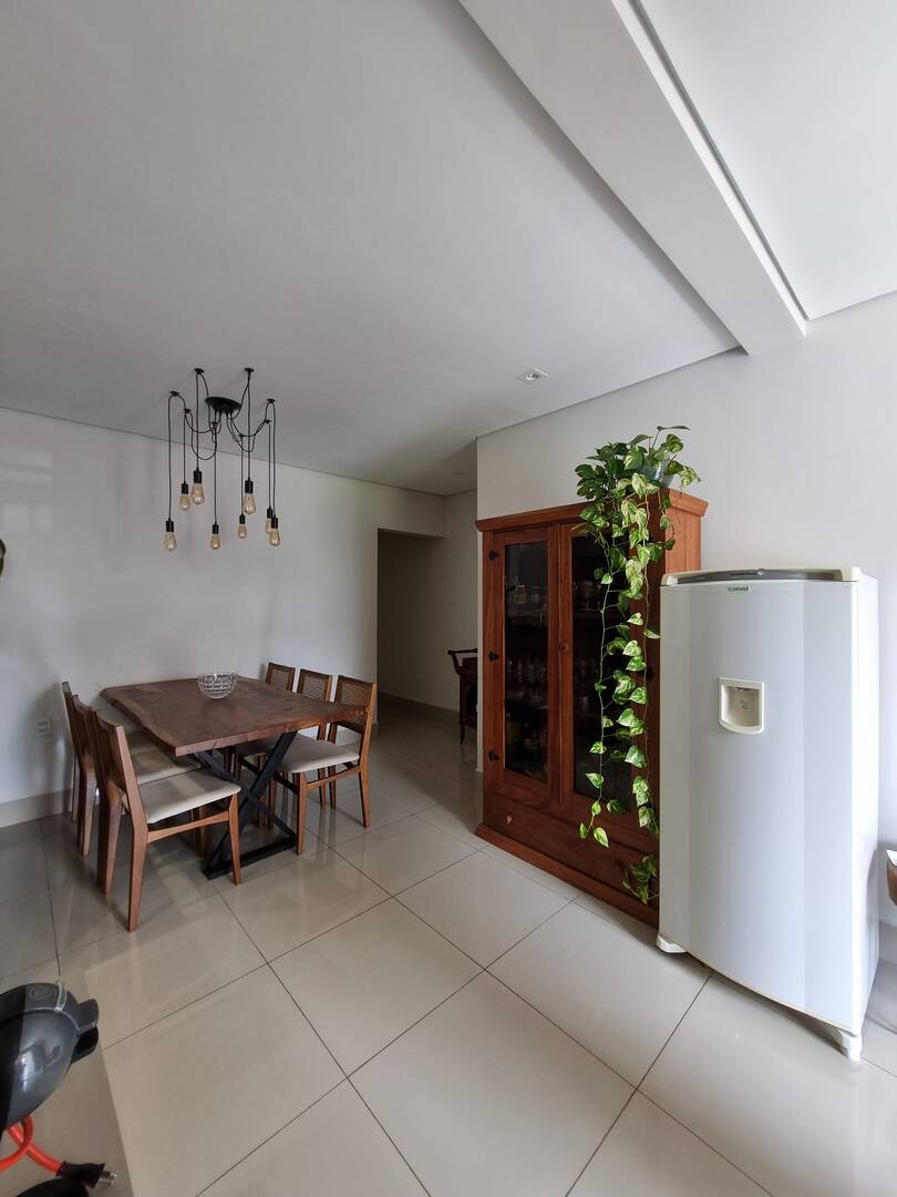 Apartamento à venda com 3 quartos, 93m² - Foto 3