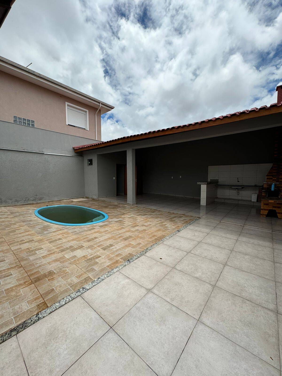 Casa, 3 quartos, 175 m² - Foto 1