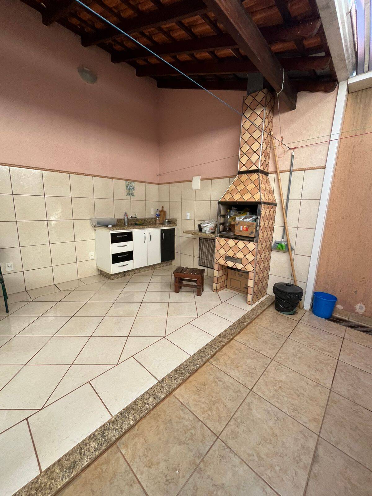 Casa, 3 quartos, 160 m² - Foto 1