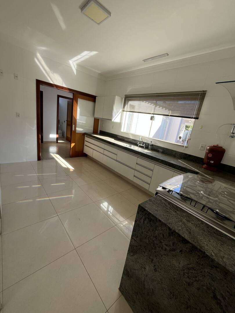 Casa, 3 quartos, 200 m² - Foto 17