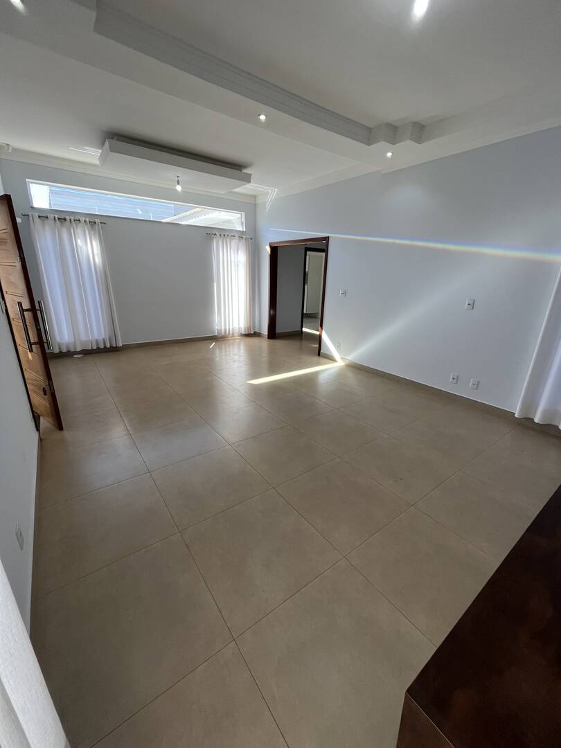 Casa, 3 quartos, 200 m² - Foto 2