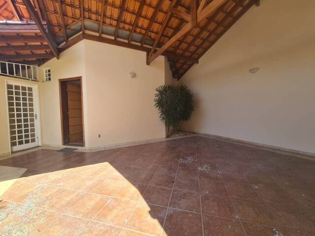#205 - Casa para Venda em Franca - SP