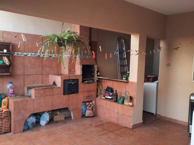 #210 - Casa para Venda em Franca - SP