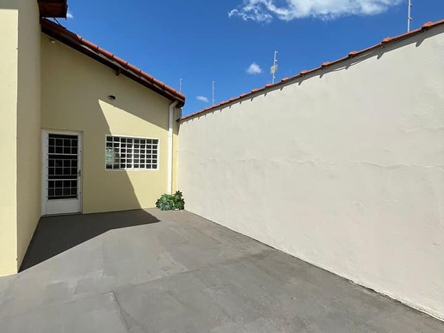 #241 - Casa para Venda em Franca - SP