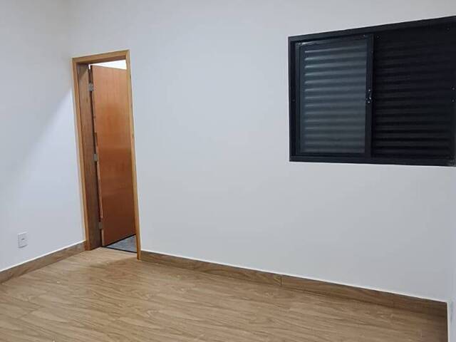 #243 - Apartamento para Venda em Franca - SP