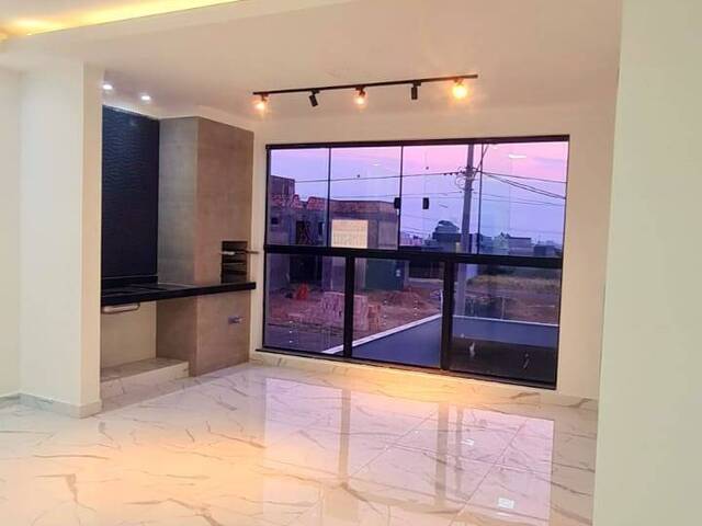 #243 - Apartamento para Venda em Franca - SP