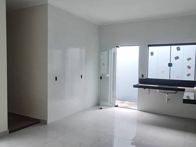 #244 - Casa para Venda em Franca - SP