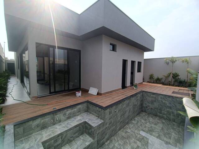 #246 - Casa para Venda em Franca - SP