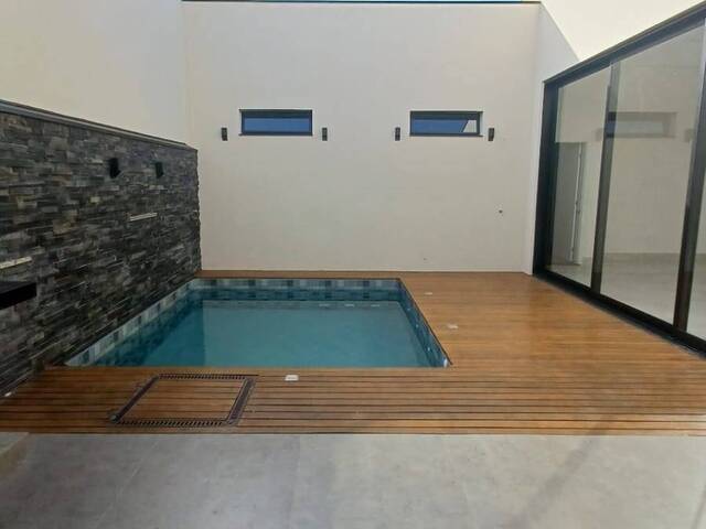 #328 - Casa para Venda em Franca - SP