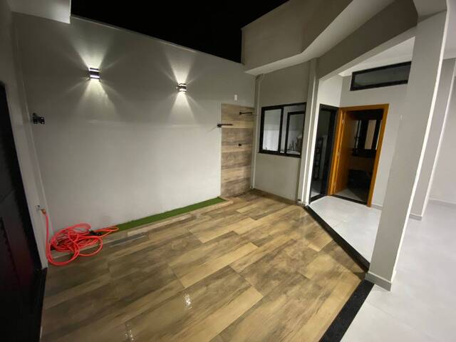 #349 - Casa para Venda em Franca - SP