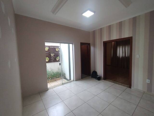 #414 - Casa para Venda em Franca - SP