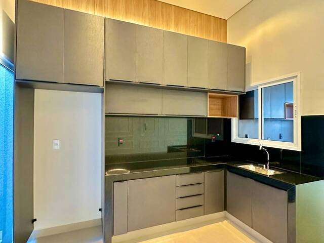 #440 - Casa para Venda em Franca - SP