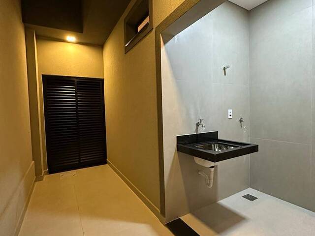 #441 - Casa para Venda em Franca - SP