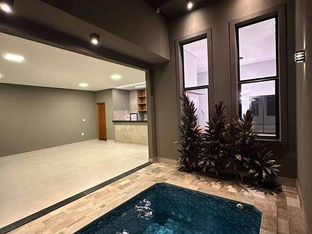 #441 - Casa para Venda em Franca - SP