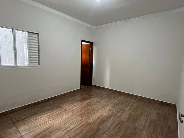 #457 - Casa para Venda em Franca - SP