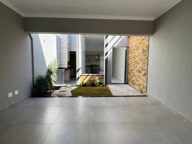 #631 - Casa para Venda em Franca - SP - 2