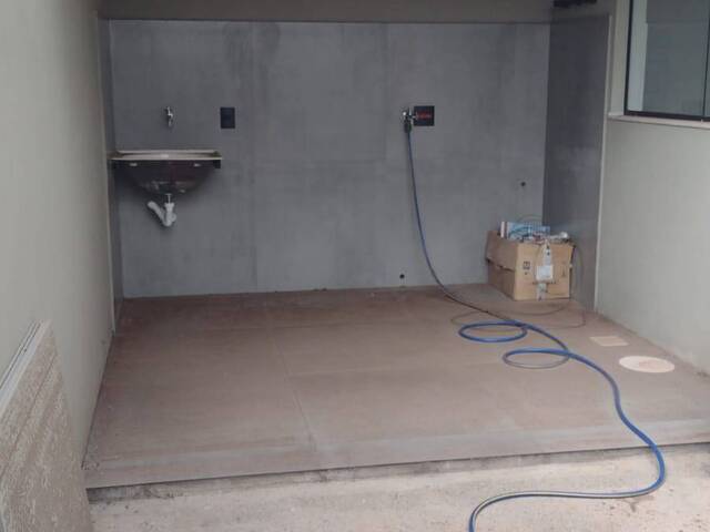 #684 - Casa para Venda em Restinga - SP - 2