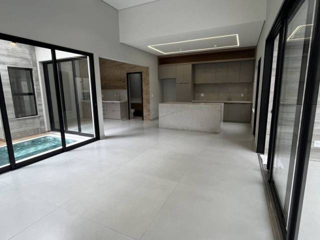 #708 - Casa para Venda em Franca - SP - 2