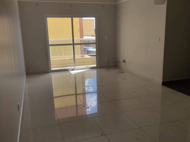 #710 - Apartamento para Venda em Franca - SP